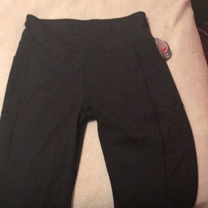 Capri yoga pants NWT